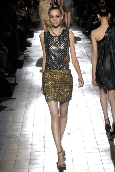 Look 46